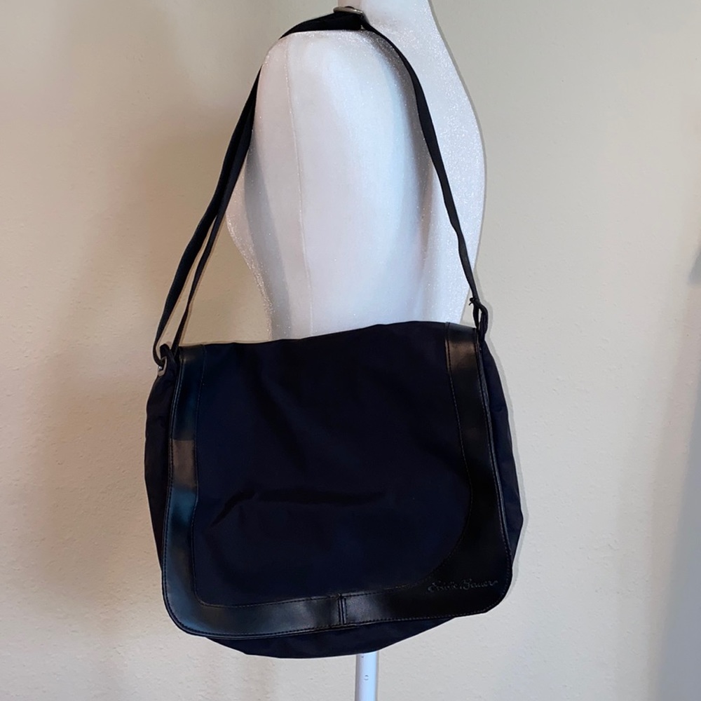 Eddie Bauer black shoulder purse